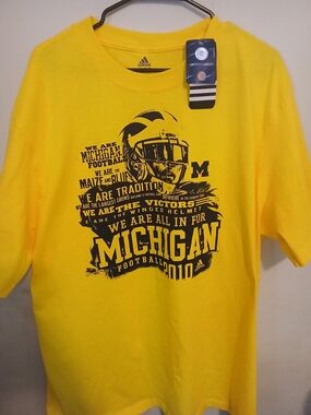 NWT Adidas Men's Michigan Football Yellow Graphic T-Shirt 2010